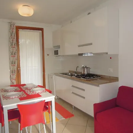 Apartment Modern With Swimming Pool - Beahost Bibione