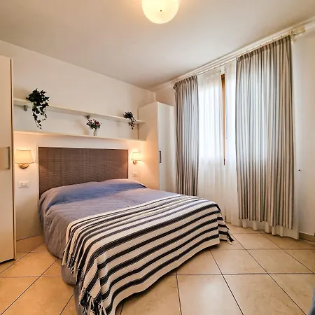 Modern With Swimming Pool Daire