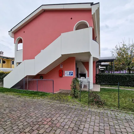 Modern With Swimming Pool Daire