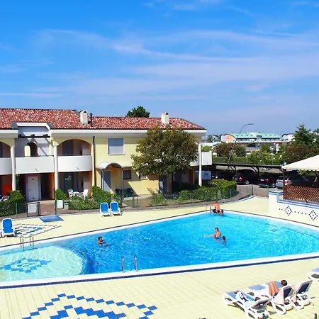 Modern With Swimming Pool Daire *